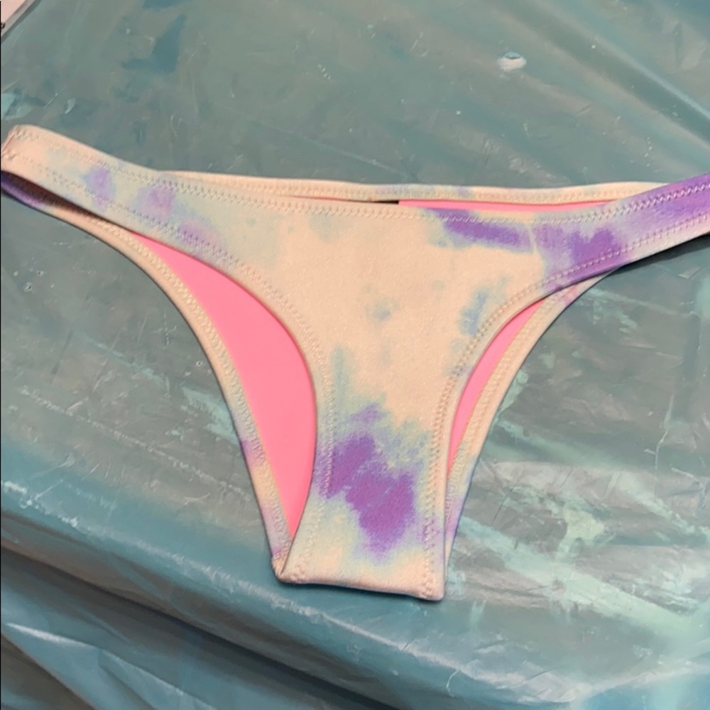 Triangl Size M tie dye bottoms cheeky.